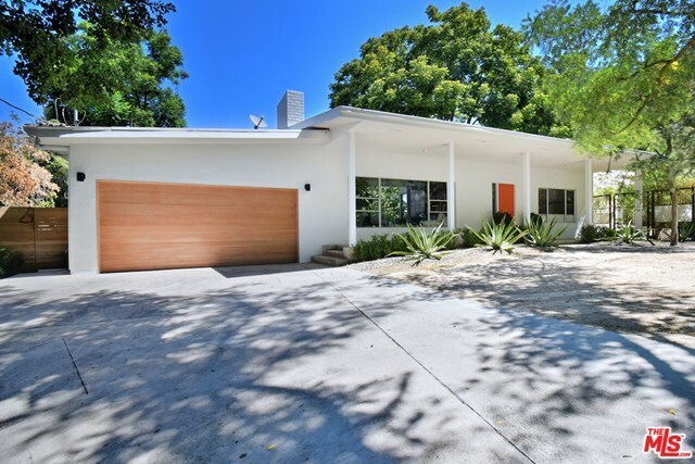 Primary Photo - 15301 Kingswood Ln