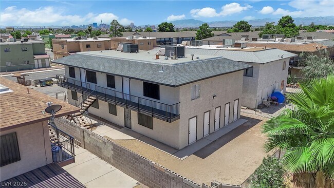 Foto del edificio - 3432 Aristos Ave