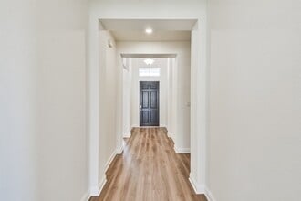Building Photo - 10818 Carolina Willow Ct