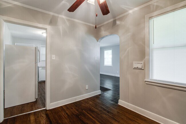 Foto del edificio - Classic Midtown Duplex