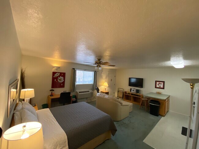 Foto del edificio - 2302 N Tucker Ave