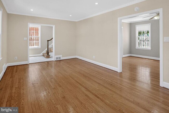 Foto del edificio - 4712 Piney Branch Rd NW