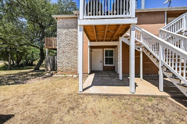 Building Photo - "Charming 2-Bed Retreat in Georgetown – Cozy 768 Sq Ft Haven!"