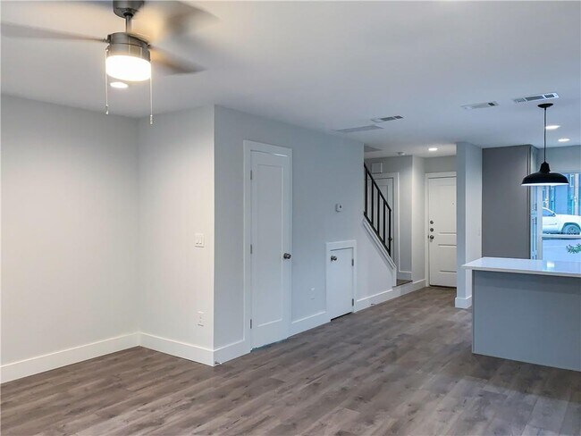 Foto del edificio - 3812 Southway Dr
