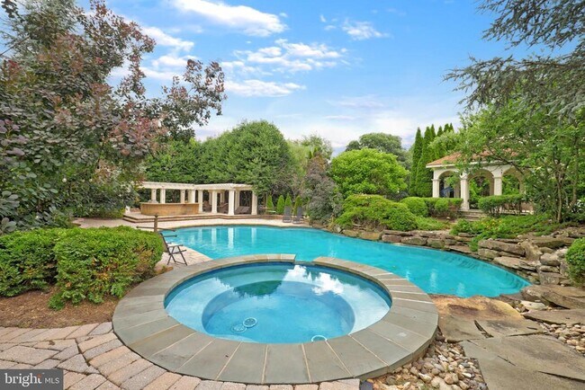 Foto del edificio - 10447 New Ascot Dr