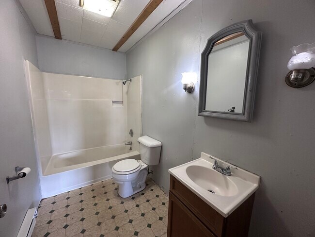 Foto del edificio - 208 English-E