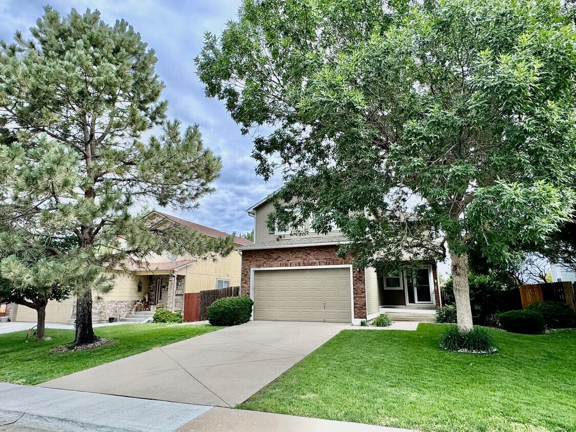 Foto principal - Conveniently Located Home in East Quincy H...