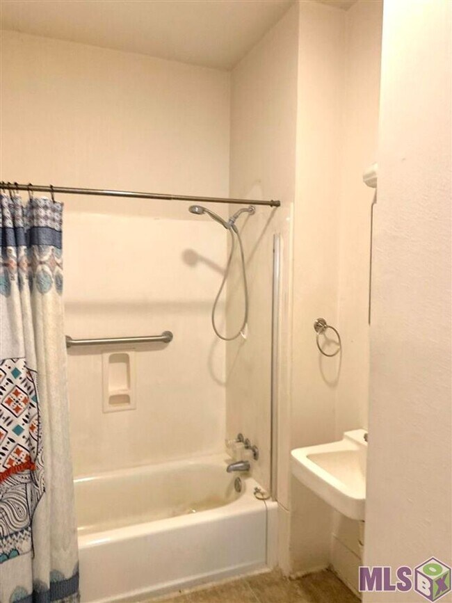 Foto del edificio - Comfort, Convenience, and Charm—All in One...