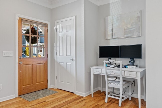 Building Photo - Open Layout home in Maynor Place