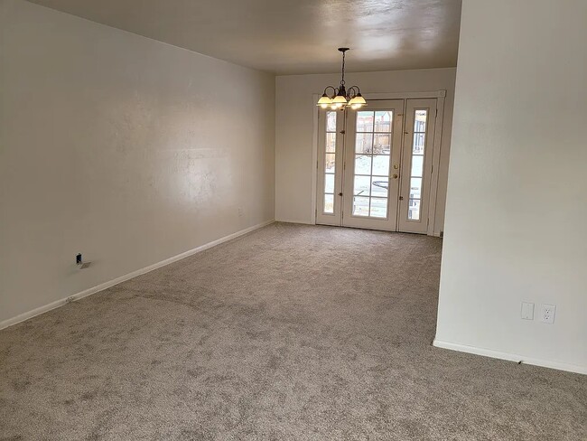 Building Photo - 6181 W Alder Ave