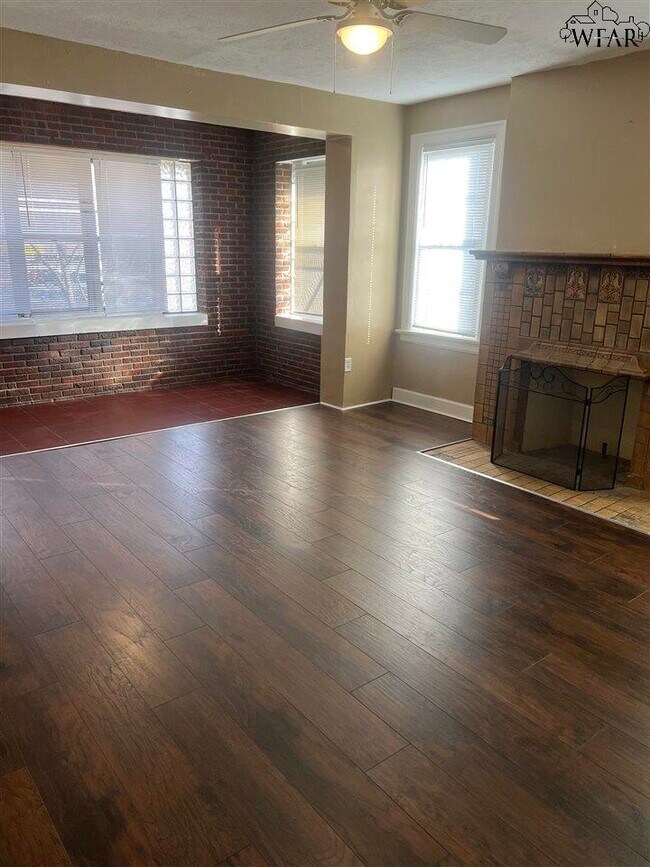 Foto del edificio - 1821 9th St