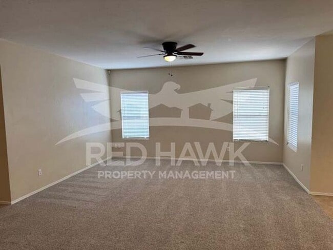 Building Photo - 3065 E Santa Rosa Dr