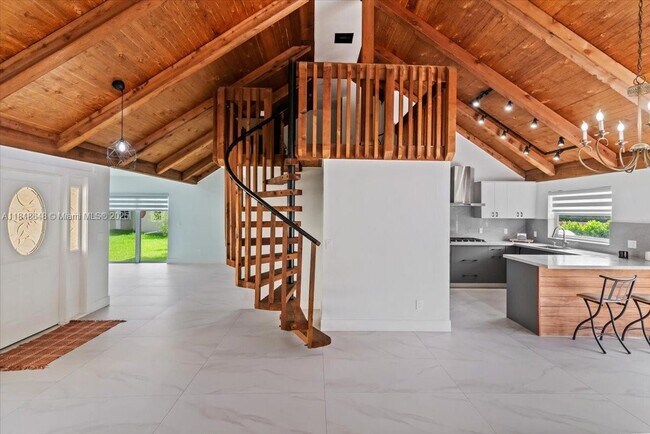 Foto del edificio - 8920 Crescent Dr