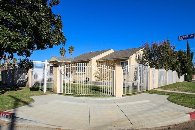 Building Photo - 7400 Blewett Ave