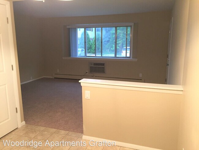 Building Photo - 1113-1233 Woodridge Dr