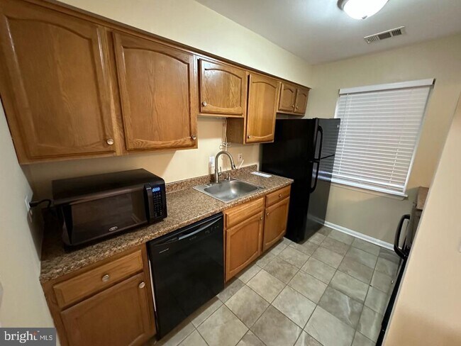 Building Photo - 9629 Hagel Cir