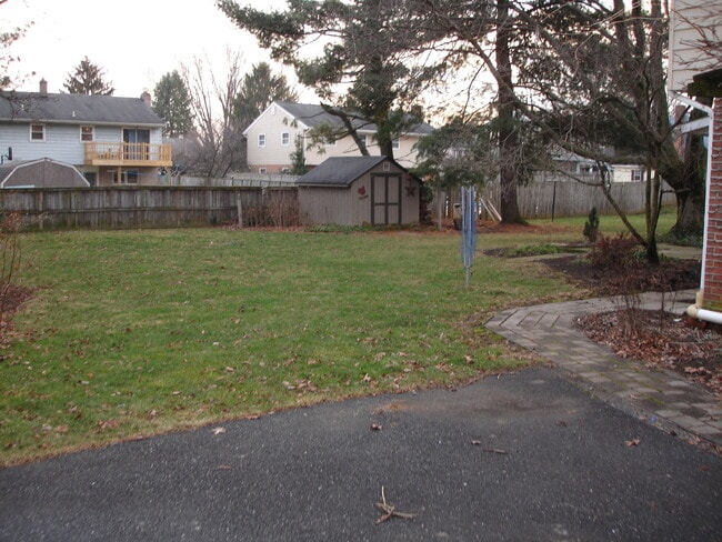 Building Photo - 418 Parkwynne Rd