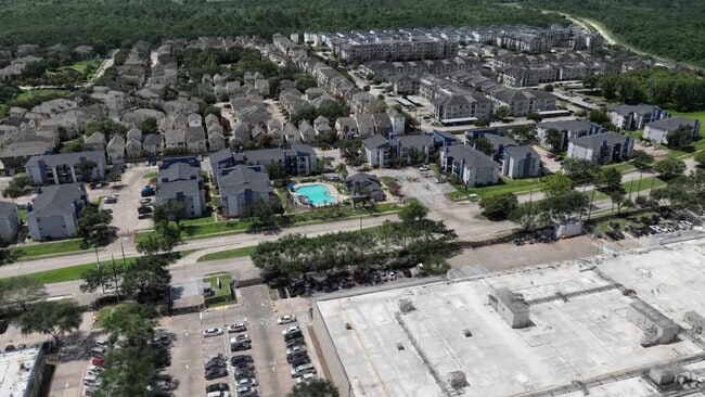  - 6Ten at Med Center Apartments