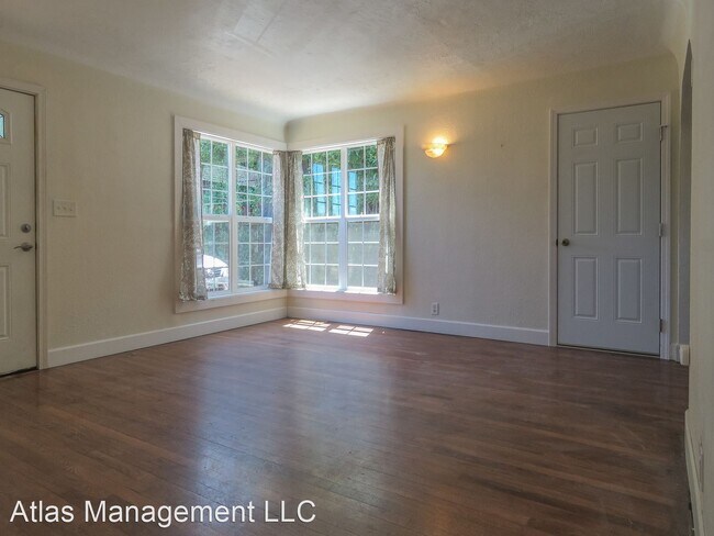 Building Photo - 2 br, 1 bath House - 785 Norman Ave NE