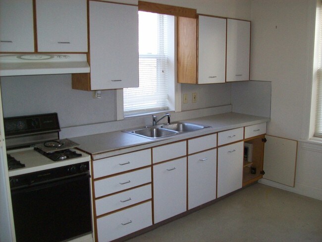 Interior Photo - 238-240 Walnut St