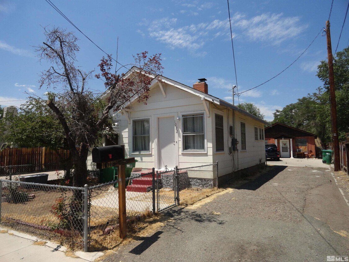 Primary Photo - 1022 G St