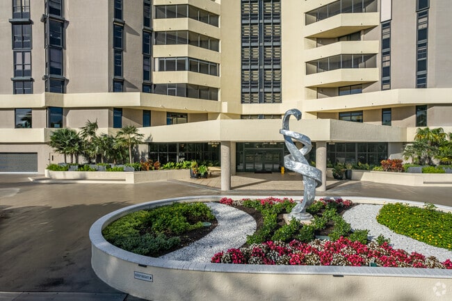 Entrance - Grosvenor Condominium