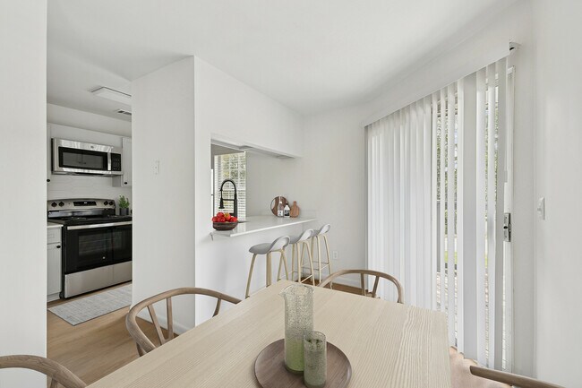 Building Photo - Avana Cityview