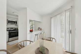 Building Photo - Avana Cityview