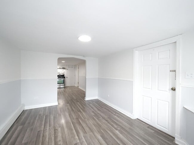 Foto del edificio - 3250 N Albany Ave