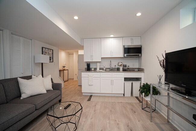 Foto del edificio - 530 Sheridan St NW