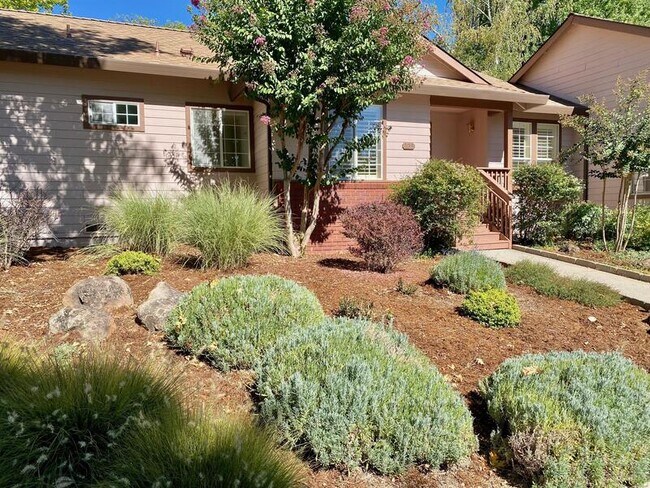 Building Photo - 108 Grey Owl Ct