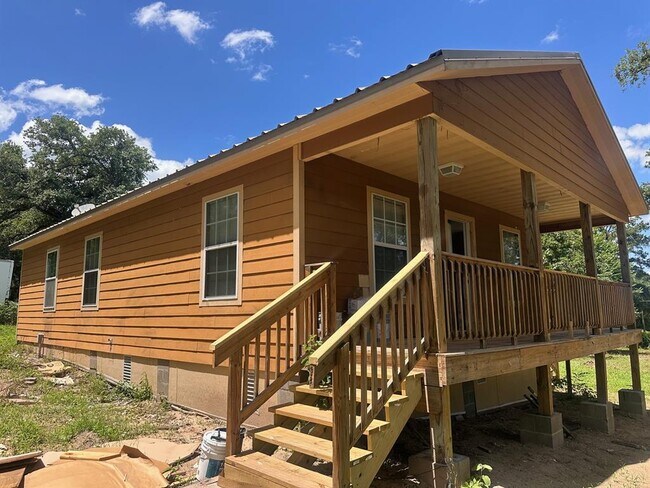 Building Photo - 112 Palamino Ct