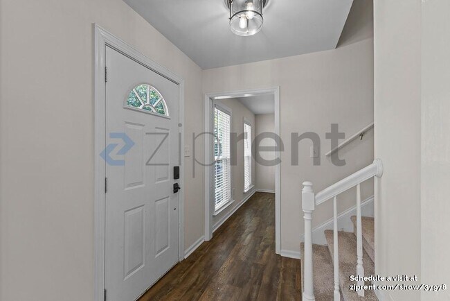 Foto del edificio - 8730 Fieldgate Dr