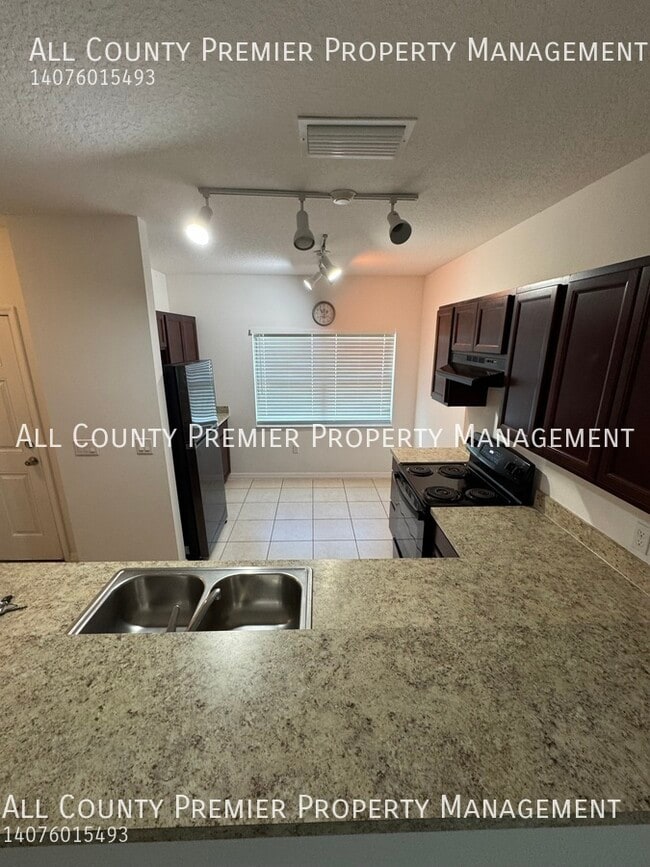 Building Photo - 435 Lucile Way