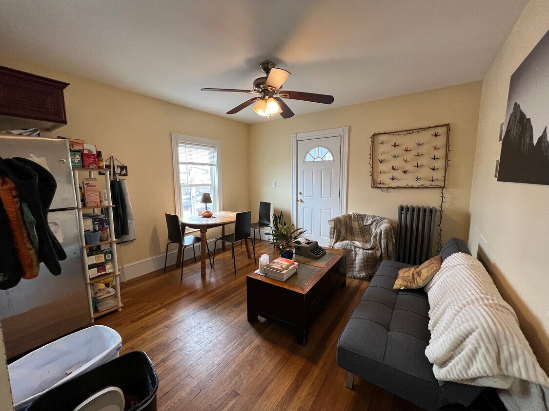 Primary Photo - 26 White St