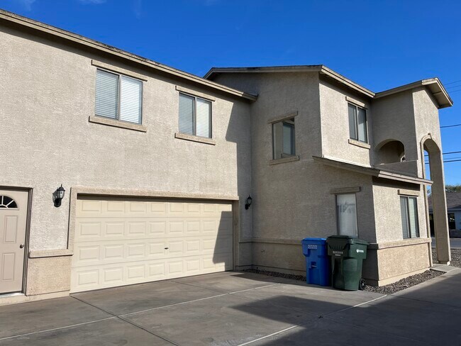 Foto del edificio - 506 E Townley Ave