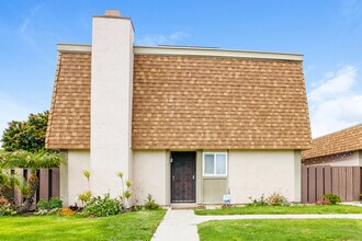 Building Photo - 4454 Anne Sladon St