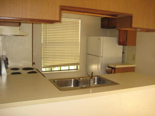 Building Photo - 12407 Tree Line Dr