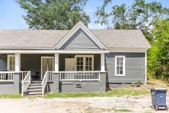 Building Photo - 731 Williams St