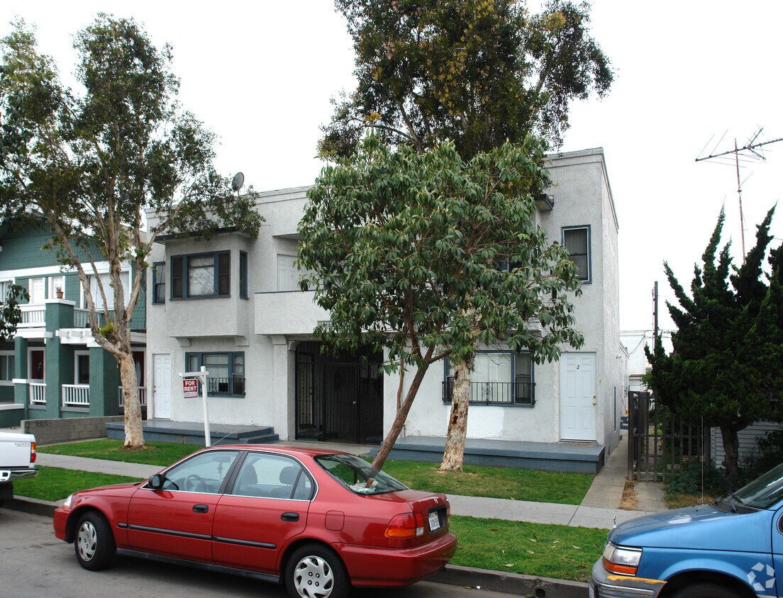 Primary Photo - 1111 Pine Ave