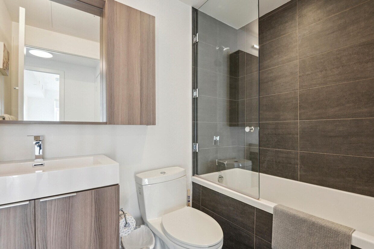 Photo principale - 99 Gerrard St W