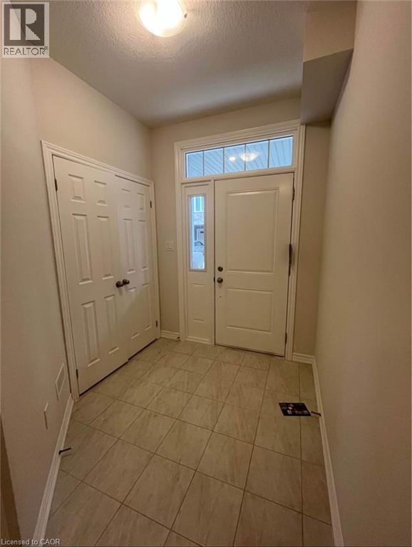 Photo du bâtiment - 677 Park Rd N