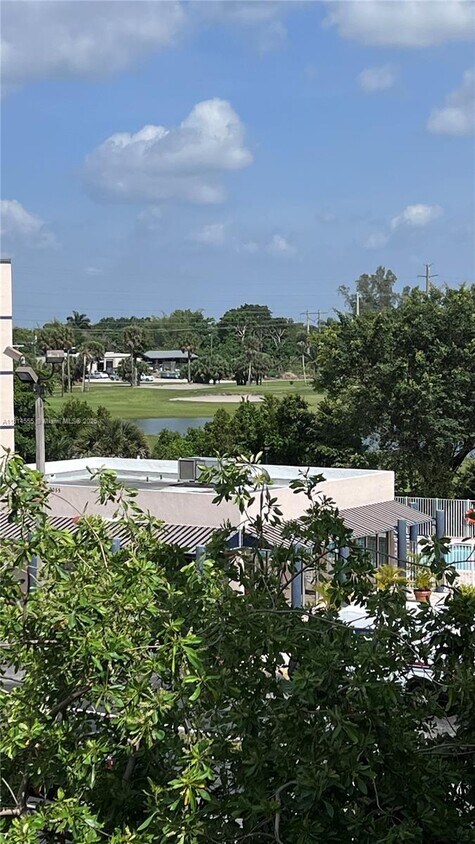 Primary Photo - 7035 NW 186th St