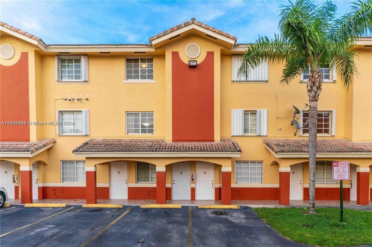 Foto principal - 7411 W 22nd Ave