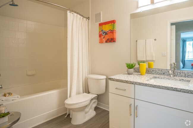 2.5BA, 2BR, 1,328SF - The Villas at Westchase