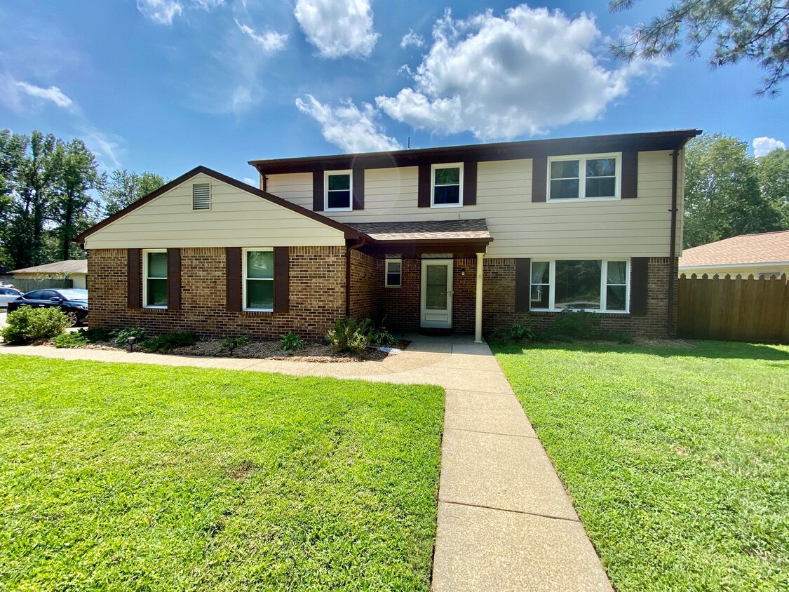 Primary Photo - Welcome to this charming home in Virginia ...