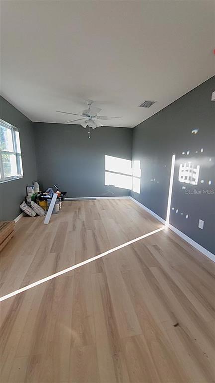 Foto del edificio - 1025 N Clara Ave