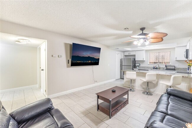 Foto del edificio - 4441 Rich Dr