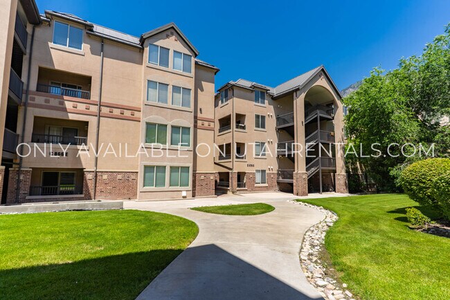 Foto del edificio - 892 E 700 N