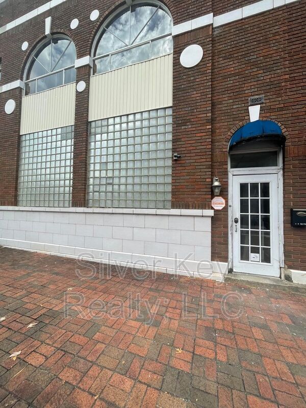 6 W Madison Ave Unit 6, Athens, TN 37303 Condo for Rent in Athens, TN